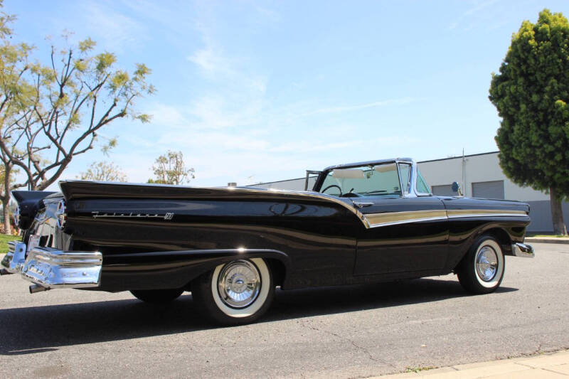 1957 Ford Fairlane 500
