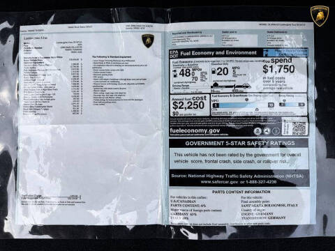 2025 Lamborghini Urus SE
