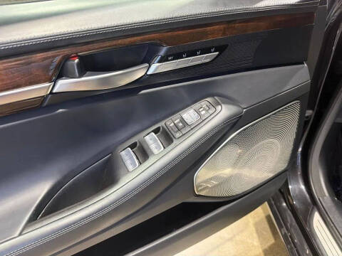 2019 Genesis G90