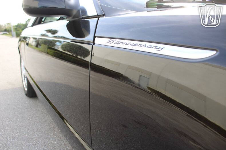 2005 Ford Thunderbird Deluxe