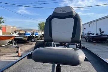 2022 Lowe Boats Legacy