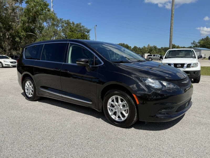 2023 Chrysler Voyager LX