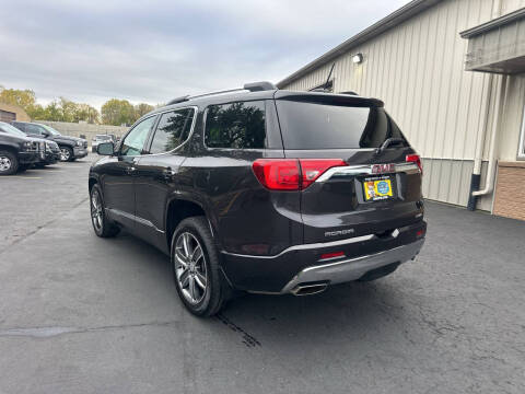 2017 GMC Acadia Denali