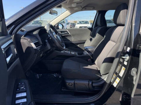 2022 Mitsubishi Outlander ES