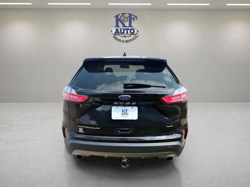 2022 Ford Edge Titanium