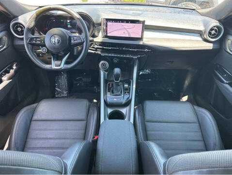 2024 Alfa Romeo Tonale Hybrid Ti