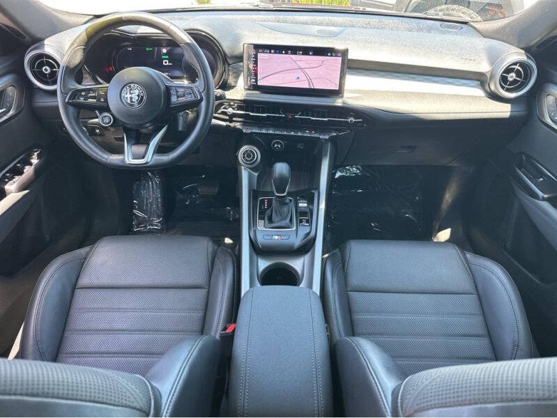 2024 Alfa Romeo Tonale Hybrid Ti