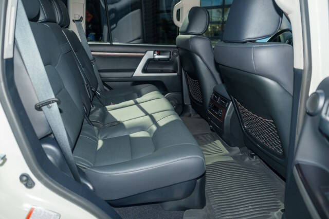 2021 Toyota Land Cruiser