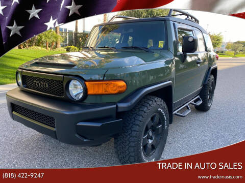 2010 Toyota FJ Cruiser for sale at Trade In Auto Sales in Van Nuys CA