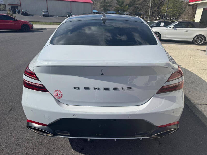 2022 Genesis G70