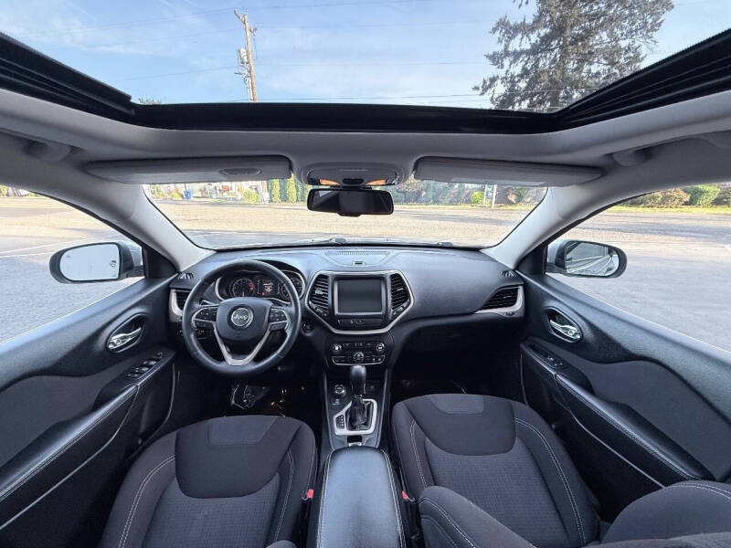 2016 Jeep Cherokee Latitude Altitude