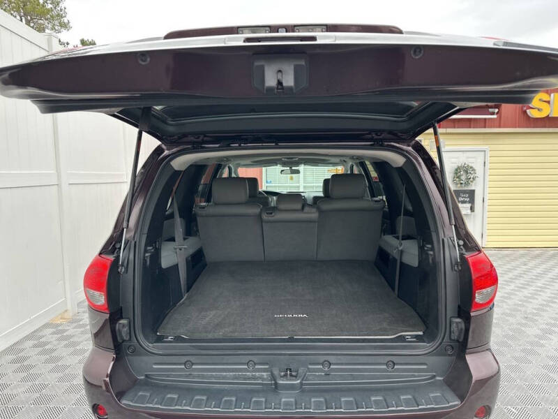 2016 Toyota Sequoia SR5