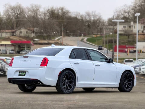 2019 Chrysler 300