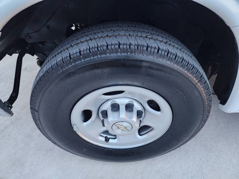 2023 Chevrolet Express 3500