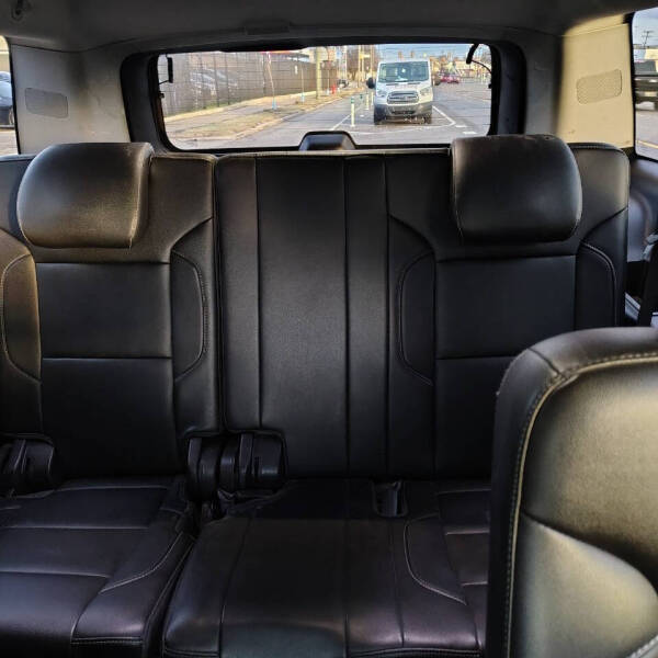 2017 Chevrolet Suburban LT