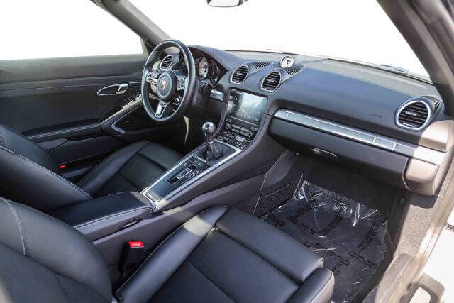 2024 Porsche 718 Boxster