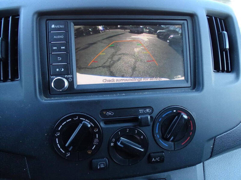 2020 Nissan NV200 SV