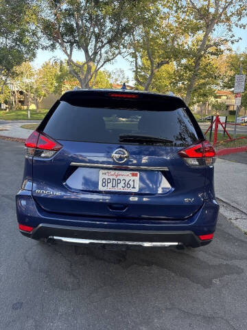 2020 Nissan Rogue SV