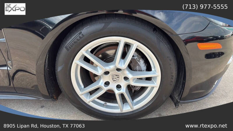 2017 Porsche Panamera