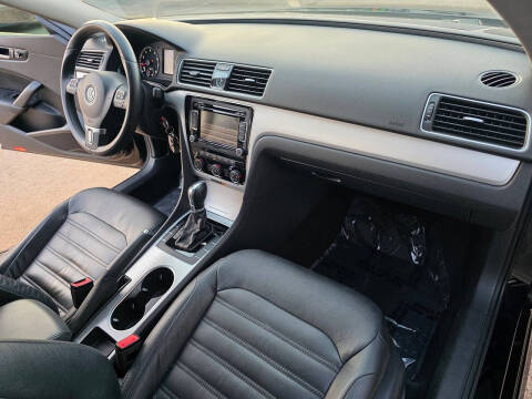 2013 Volkswagen Passat SE