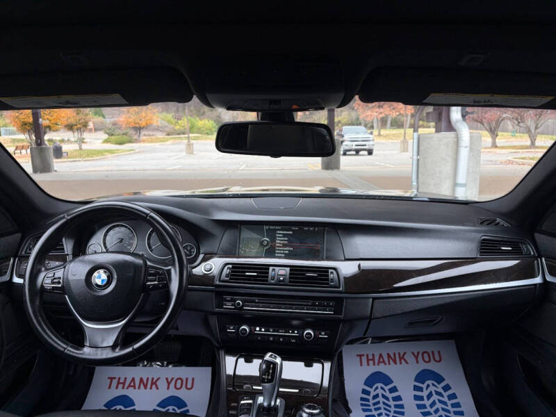 2012 BMW 5 Series 550i