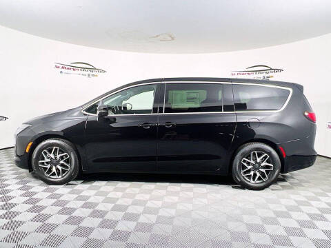 2027 Chrysler Pacifica Limited