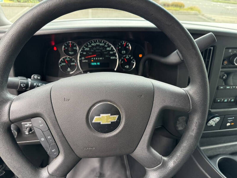 2017 Chevrolet Express 2500