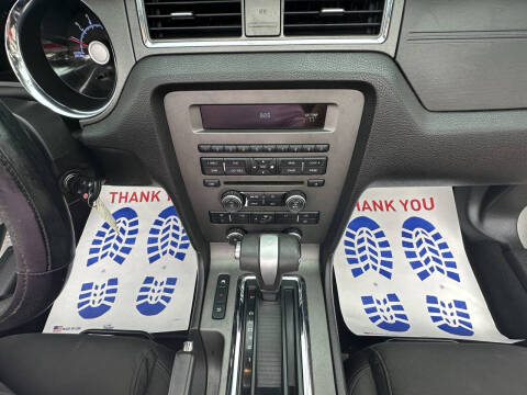 2010 Ford Mustang V6