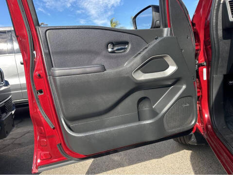 2024 Nissan Frontier SV