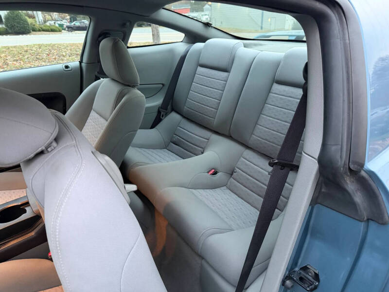 2005 Ford Mustang GT Premium