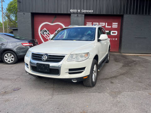 2009 Volkswagen Touareg 2 for sale at Apple Auto Sales Inc in Camillus NY