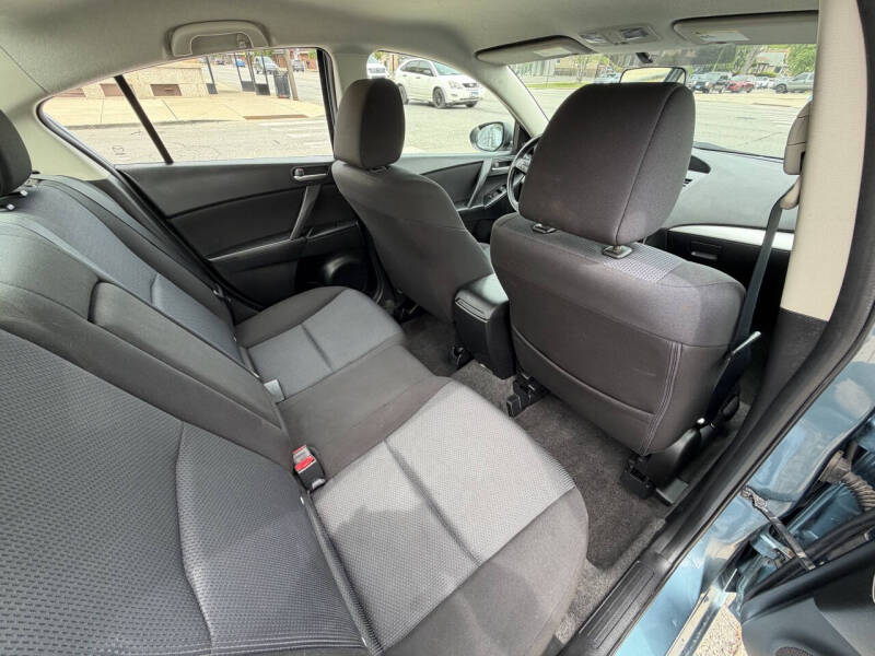 2010 Mazda MAZDA3 i Touring