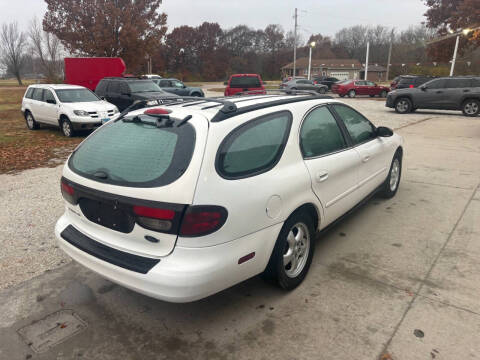 2004 Ford Taurus SE