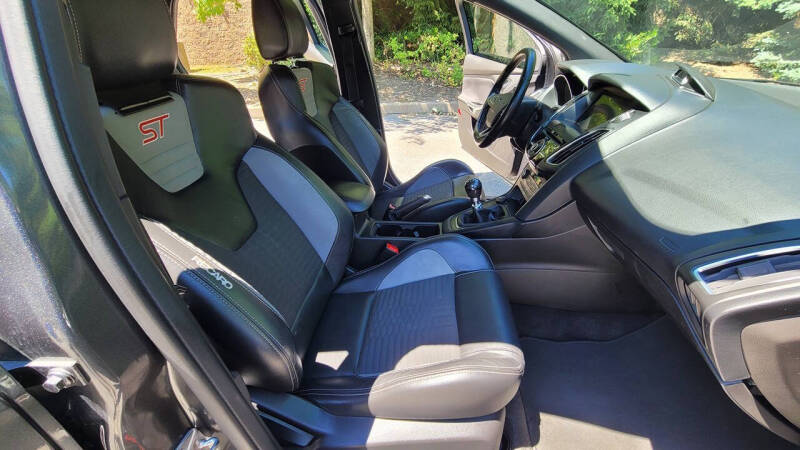 2018 Ford Focus ST
