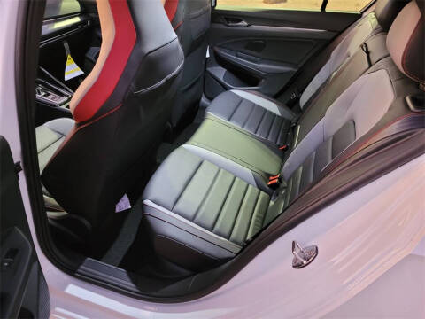 2026 Volkswagen Golf GTI Autobahn