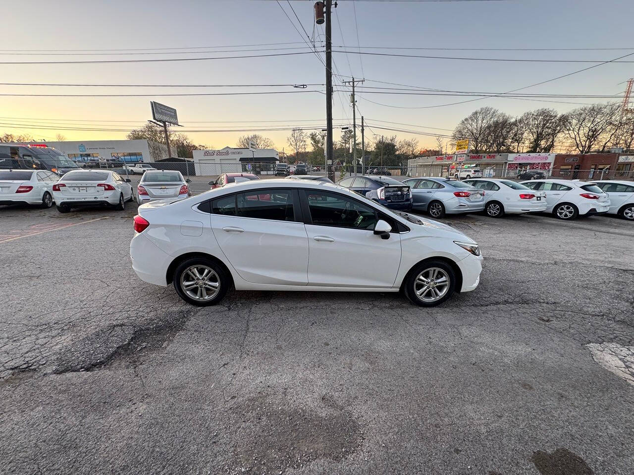 2018 Chevrolet Cruze for sale at Green Ride LLC in NASHVILLE, TN