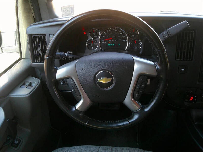 2017 Chevrolet Express LT 3500