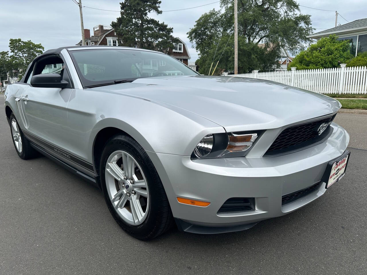 2010 Ford Mustang 3