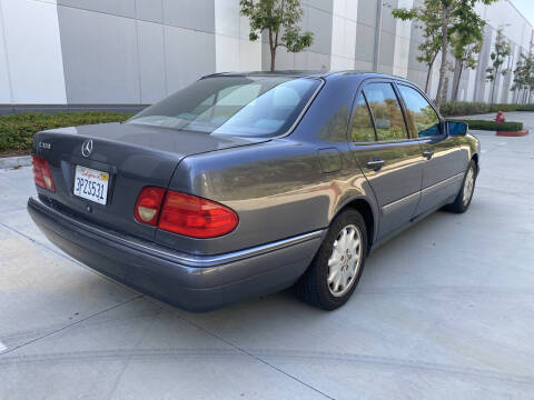 1996 Mercedes-Benz E-Class E 320