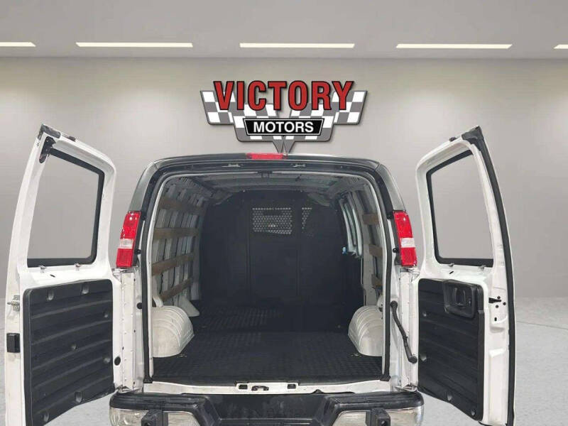 2024 GMC Savana 2500
