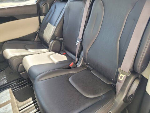 2024 Kia Carnival SX