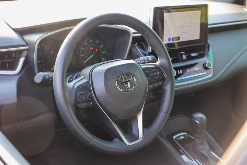 2024 Toyota Corolla Hatchback SE