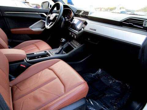 2021 Audi Q3 quattro S line Premium 45 TFSI