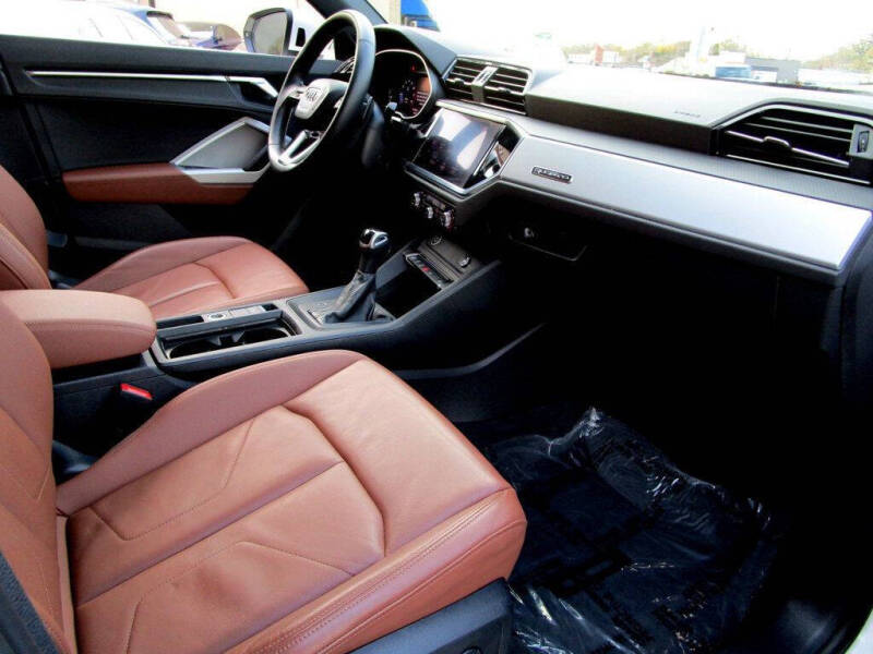 2021 Audi Q3 quattro S line Premium 45 TFSI