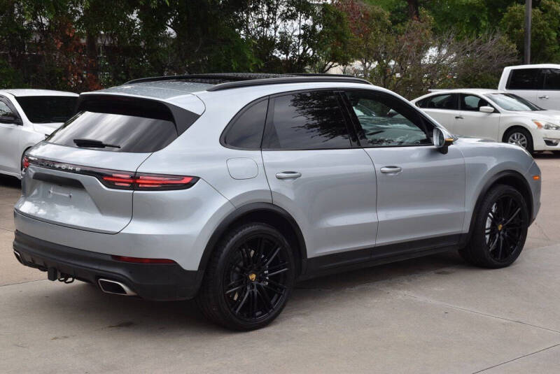2022 Porsche Cayenne
