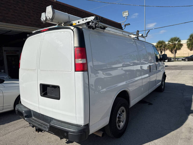 2019 Chevrolet Express 2500