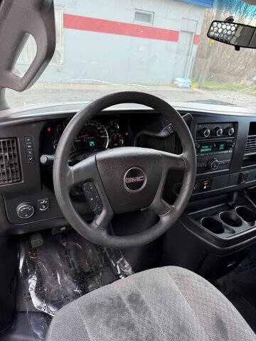 2017 GMC Savana 2500