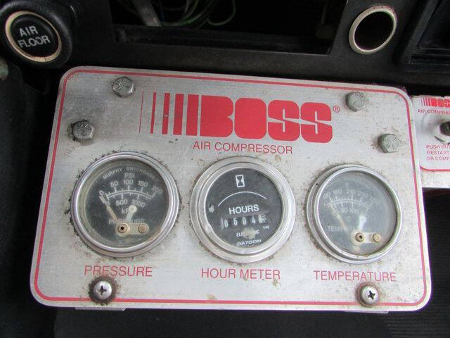 2001 International 4700