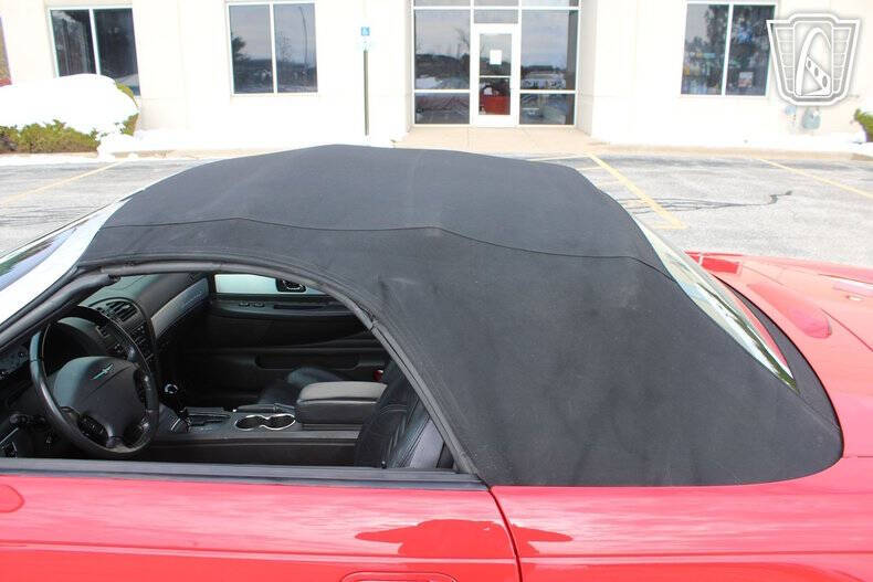 2002 Ford Thunderbird Deluxe