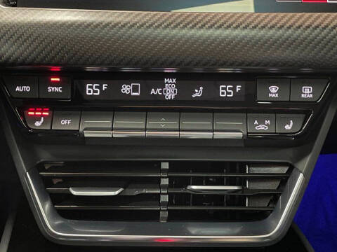 2024 Audi e-tron GT quattro Premium Plus